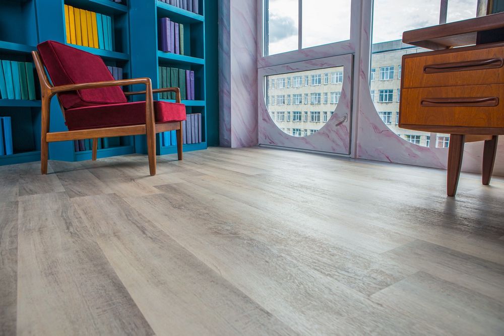 Ёлочка Ламинат.   Кварцвинил SPC. Плинтус.