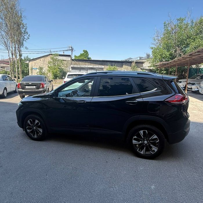 Chevrolet Tracker 2023 — 4