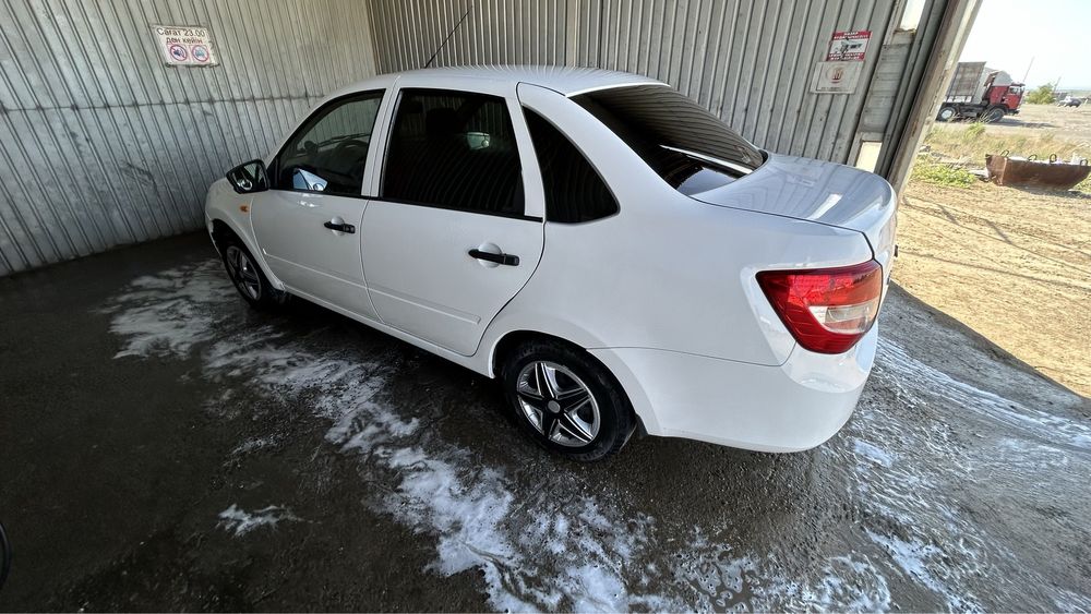 Продам lada granta 2015