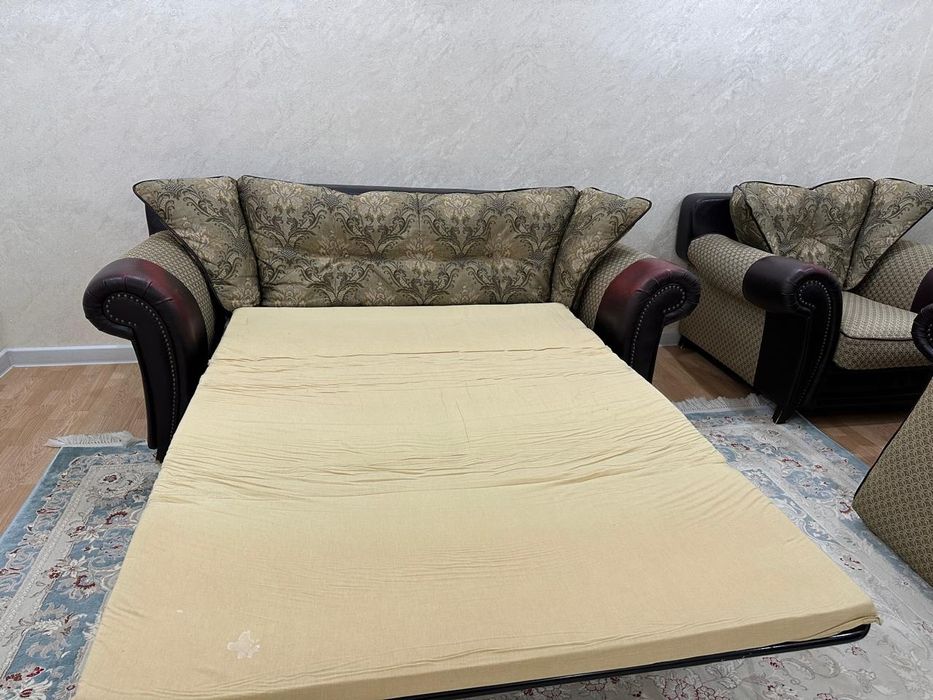 Диван в хорошем состоянии