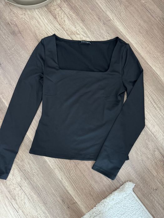 Нови дрехи с етикет размер-S