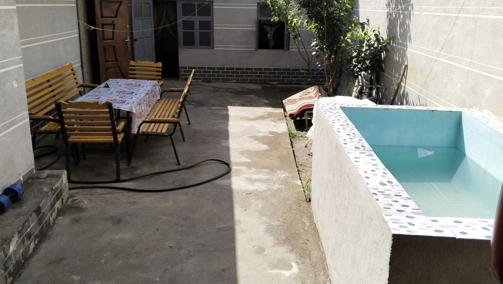 Продается дом, Азербайджанский центр