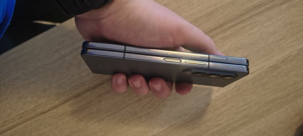 Samsung Galaxy Fold 4