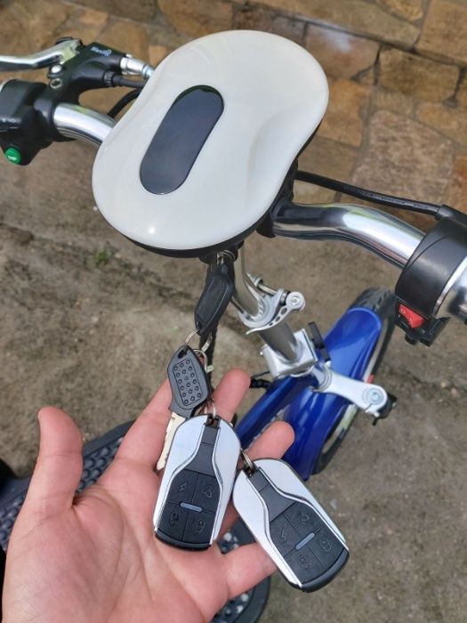 Електрическа Триколка модел A3+ Blue 1200W (задно предаване)