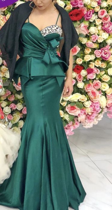 Вечернее платье