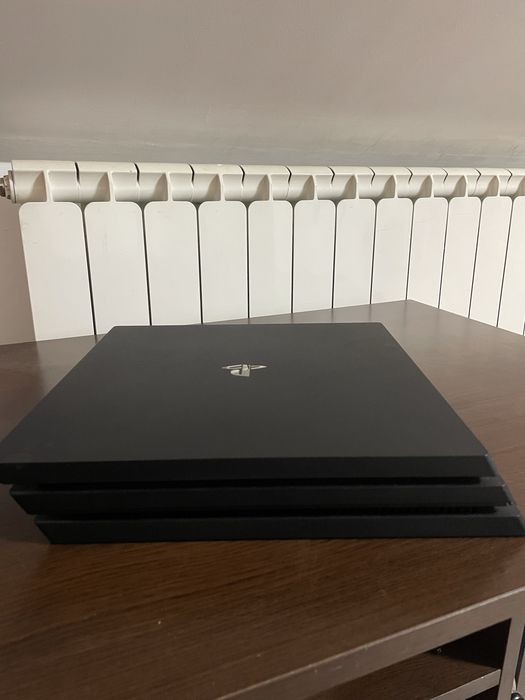 Playstation 4 pro 1 tb
