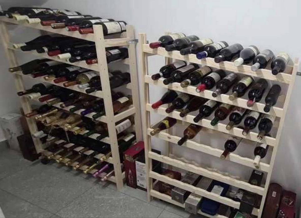 Rastel vin din lemn pentru 56 sticle