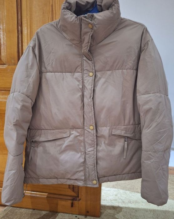 Куртка красивое срочна продаётся