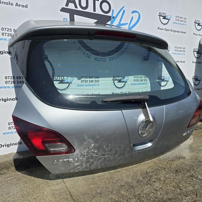 Haion cu luneta Opel Astra J