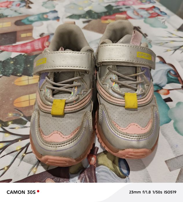 Обувь, за все 7000 тг