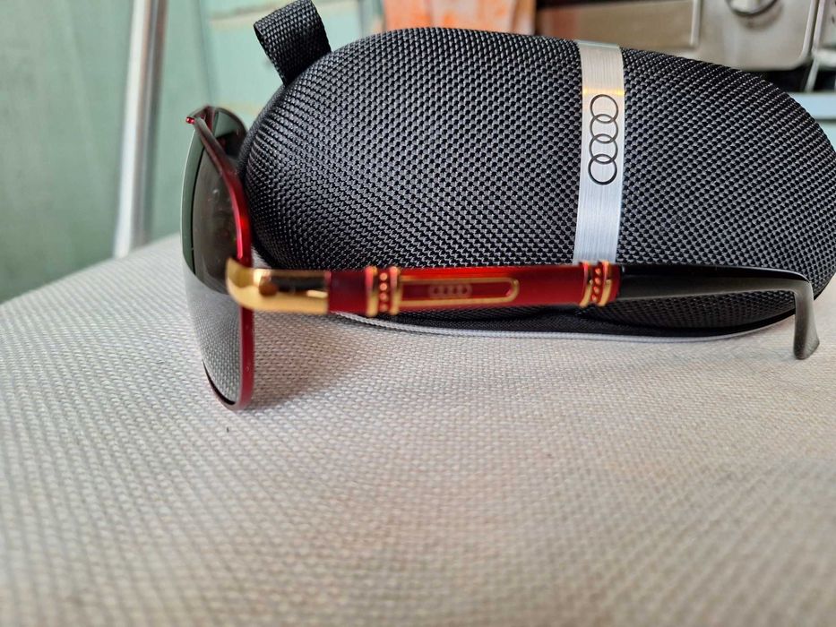 Продавам оригинални очила AUDI