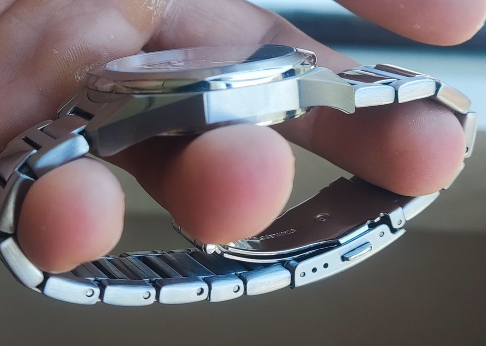 Продавам часовник Citizen eco drive