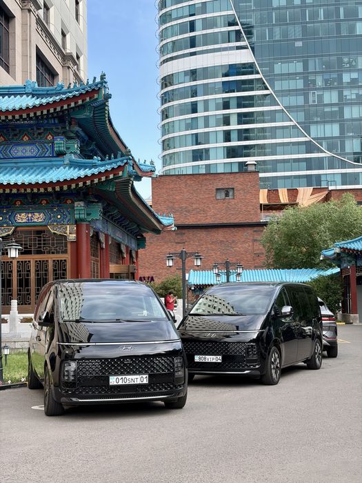 Hyundai Staria LUXE с водителем — VIP трансфер в Астане