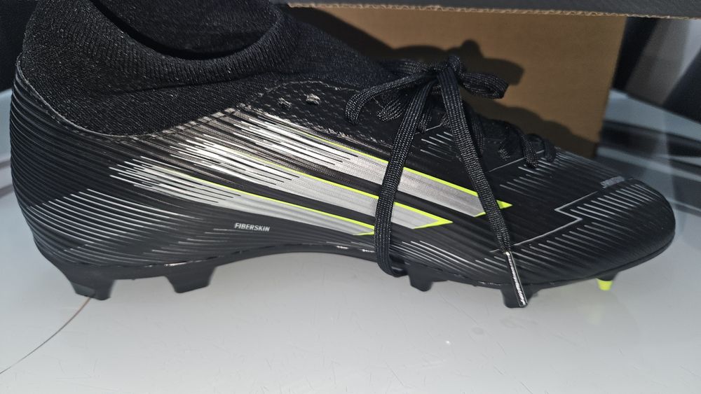 Бутони Adidas F50