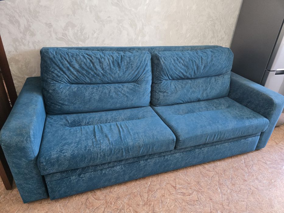 Продам диван 2,30