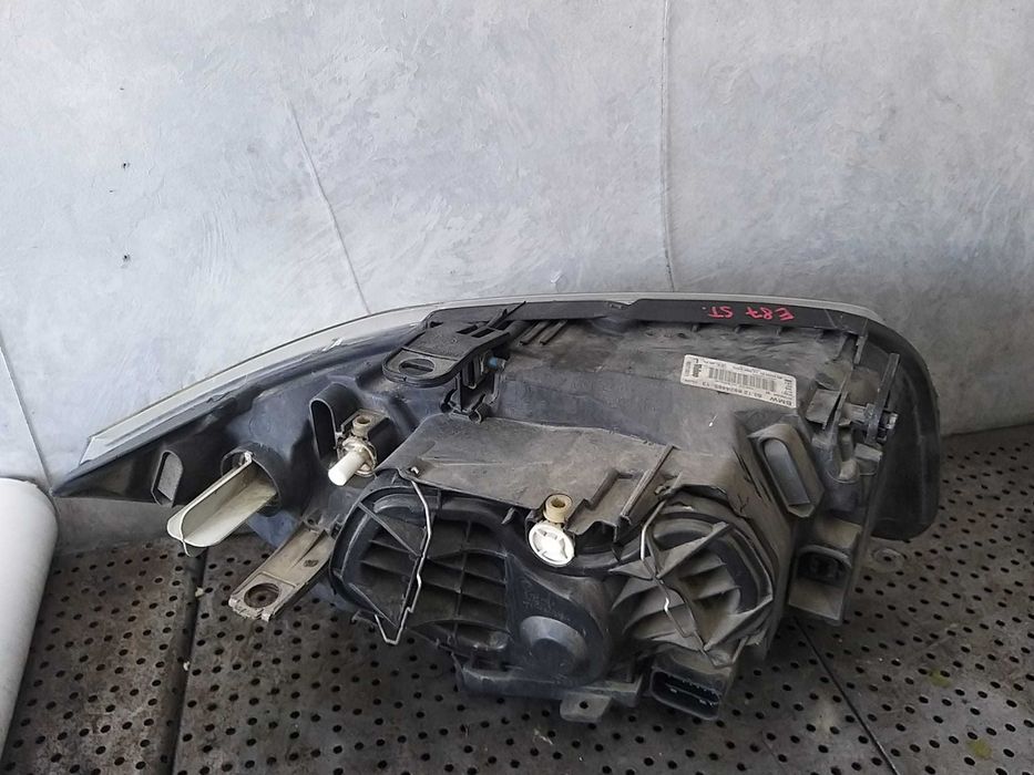 Far stanga bmw seria 1 e87 6312692448513 89310911