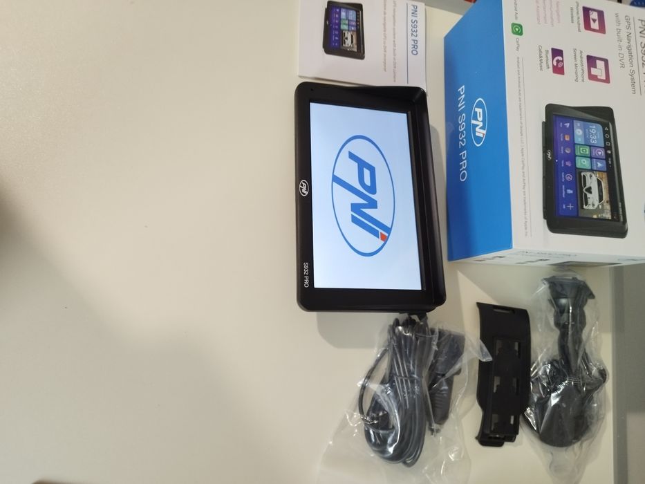 GPS cu DVR incorporat PNI S932 PRO+camera Marsarier - livetrafic