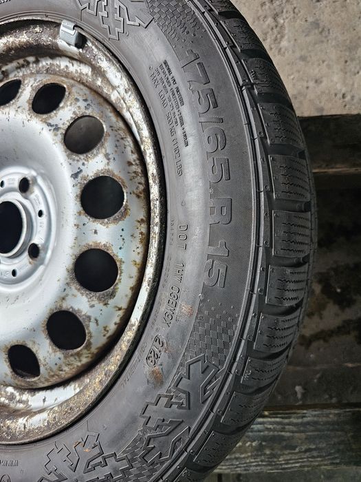 4 anvelope iarna 175 65 15 Continental 2023 8mm