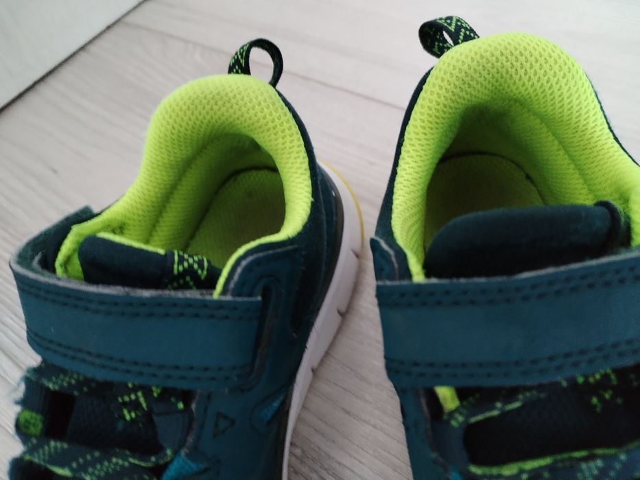 Adidasi Newfeel Decathlon