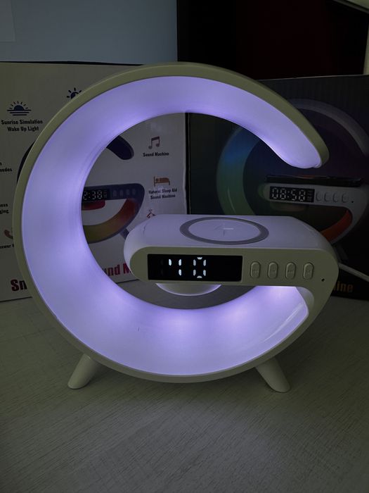 Ceas RGB cu radio
