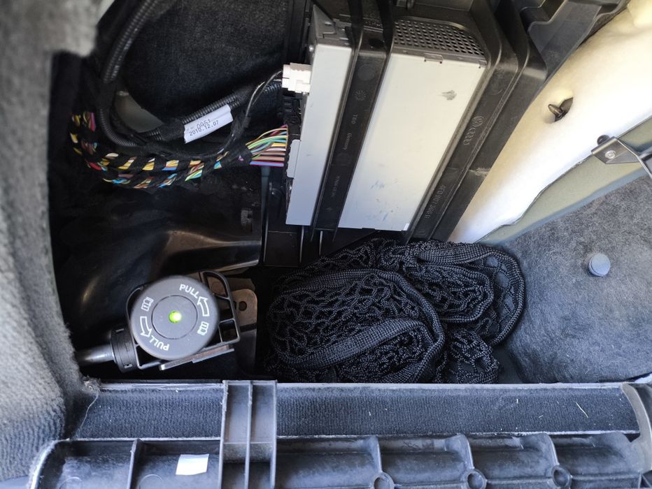 AUDI A6  S-line  177 cp