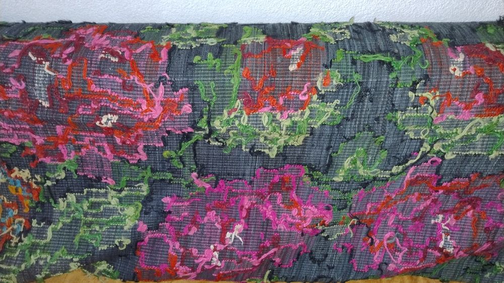 Obiect țesut in războiul de casă