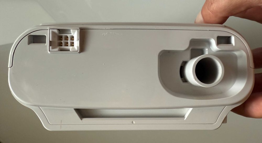 Aparat apnee Philips respironics dreamstation cu aplicatie pe telefon