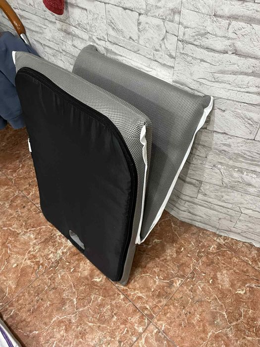 Чисто нов йога стол