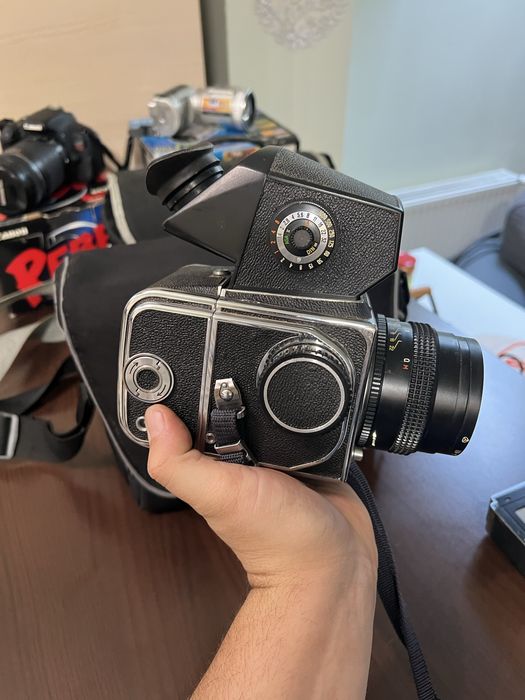 Kiev 88 + TTL Viewfinder + waist level finder + 80 /2.8 MC Volna 3