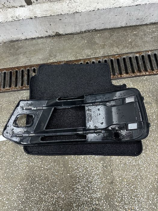 Audi Q7 4M 16-19г Оригинални решетки за халогените