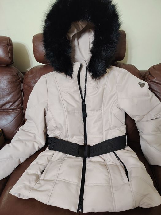 Много топло зимно дамско яке