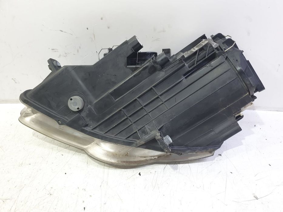 Far dreapta 3c0941752k Volkswagen Passat B6 (2005 - 2010) 2.0 tdi CBBB
