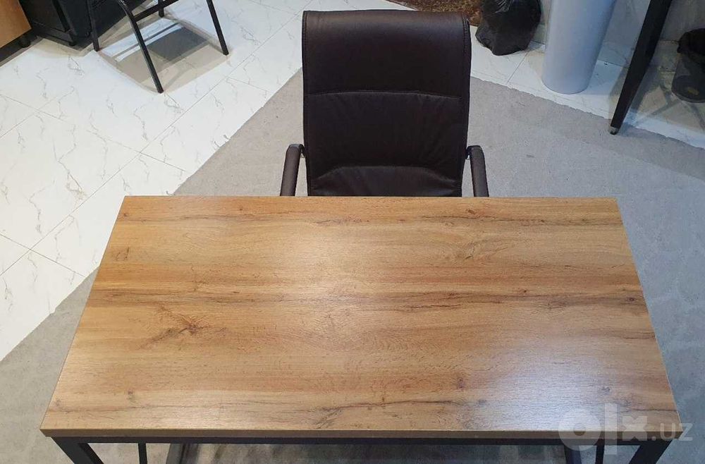Ofis, O'quv markaz dars xonalari uchun stol kreslo bilan
