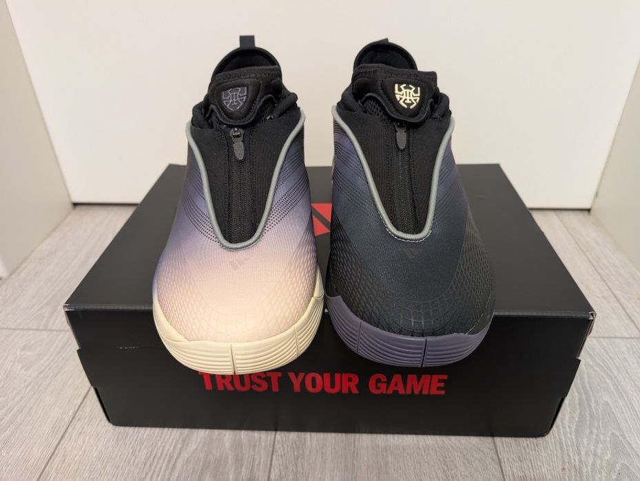 Adidas DON Issue 7 - marime 46 2/3