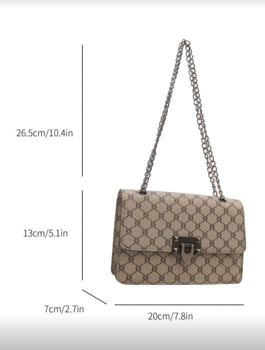 Чисто нова модерна дамска чанта !