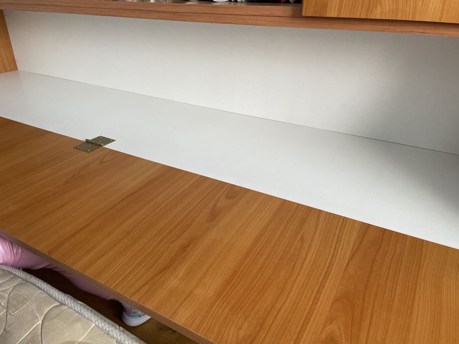 Mobilier cu pat incorporat