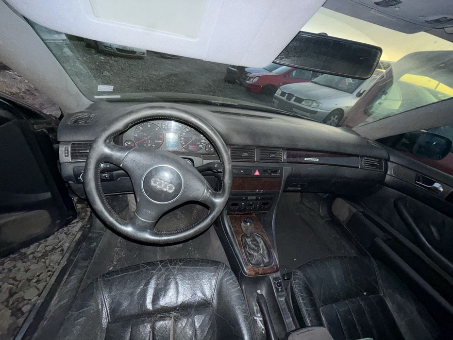 Ауди А6 2.5 150кс 1988г  на части