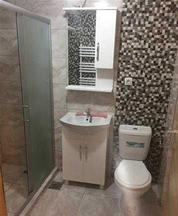 Дава се под наем Двустаен апартамент в Бургас, Лазур - 62 кв.м за 204 € - Снимка #3