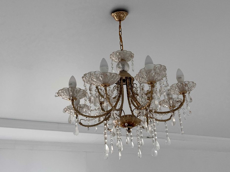 продам люстра для зала