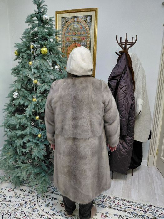 Верхняя одежда, почти новое,