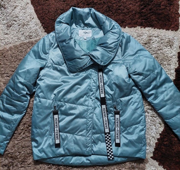 Продам куртку демисезонную