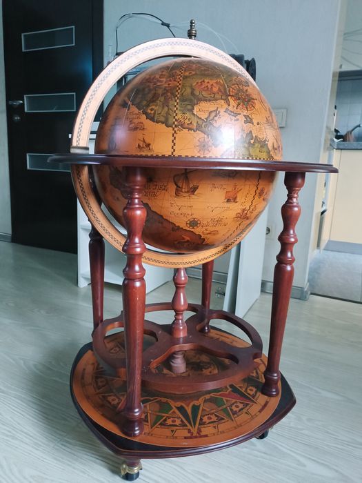 Глобус-бар, отличный подарок для мужчины
