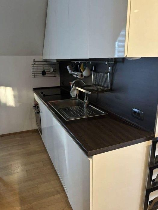 Дава се под наем Тристаен апартамент в София, Полигона - 104 кв.м за 846.6 € - Снимка #2