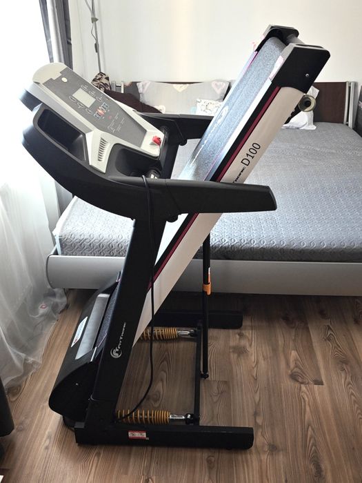 Banda de alergat FitTronic D100