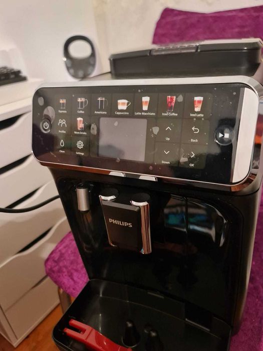 Philips LatteGo Seria 5500 – eleganță și gust perfect în fiecare dimineață