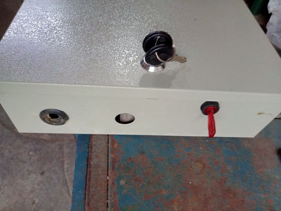 Источник бесперебойного питания