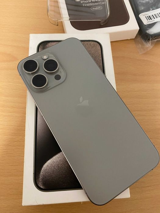 iPhone 15 Pro Max 256gb E-Sim