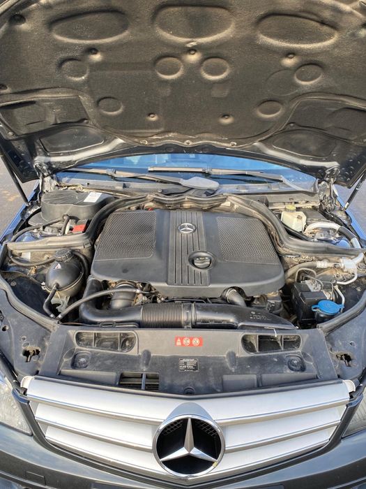 Mercedes-Benz C200