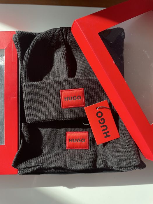 Мъжки подаръчен комплект в кутия шапка и шал