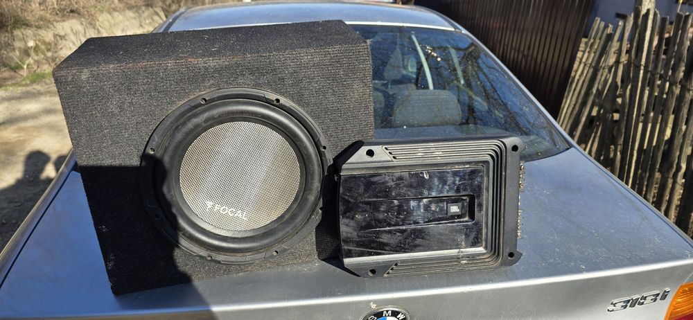 Subwoofer focal cu stație jbl